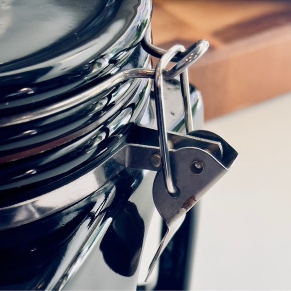 OGGI Coffee Tea Black Square Ceramic Canister Crock w Flip Lock Seal & Scoop - Picture 9 of 16